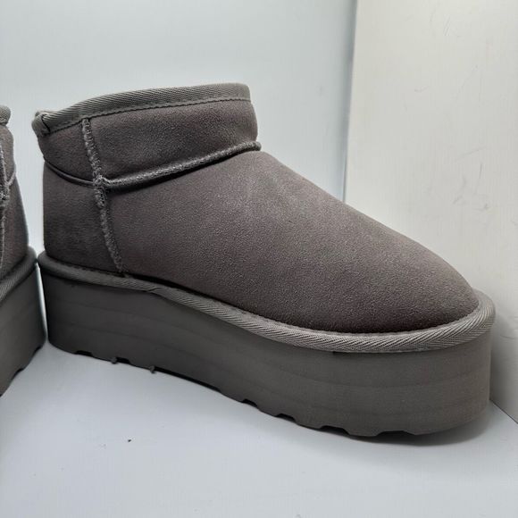 CUSHIONAIRE Women's Genuine Suede Cozy Mule Platform +Memory Foam 7 GRAY - Picture 6 of 7